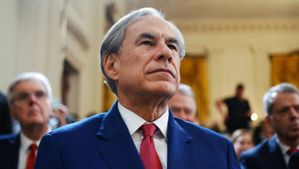 Texas halts new data centers as governor calls for audits