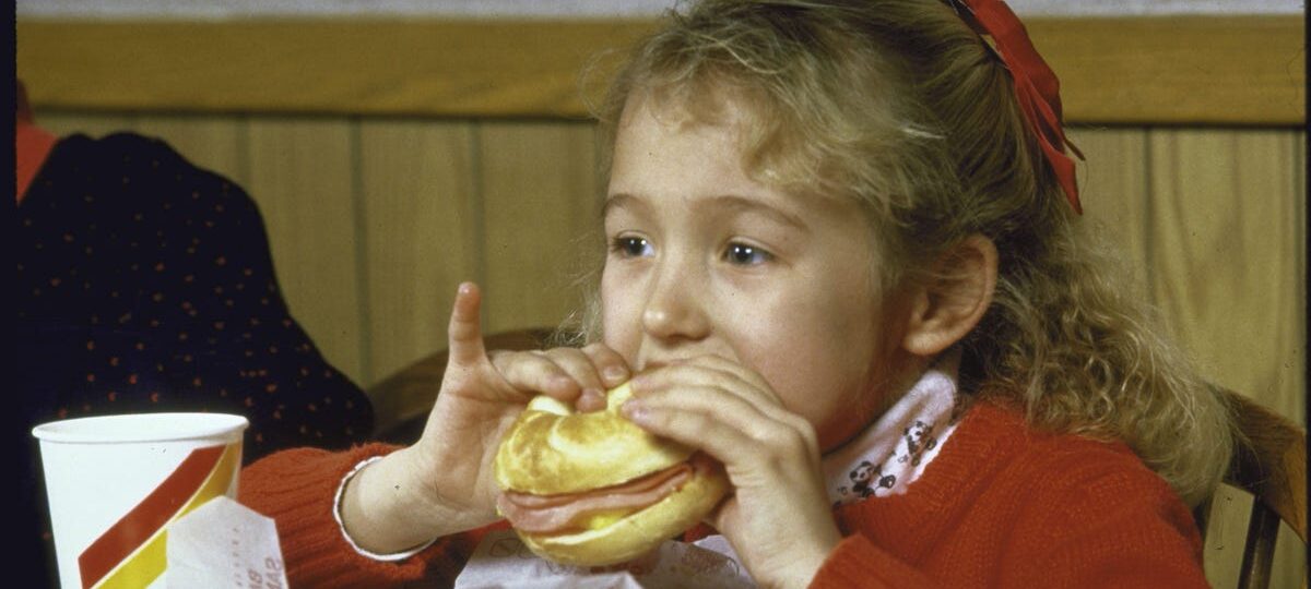 Vintage photos show what it was like to eat at Burger King in the 1980s