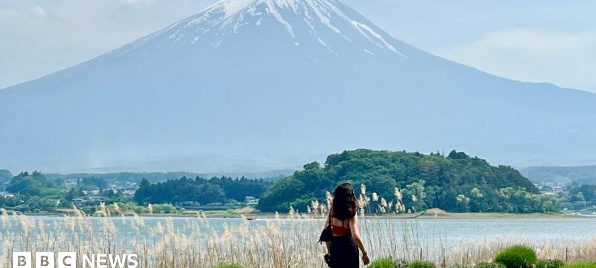 Mount Fuji pics, life-changing ramen and a weak yen - why young Brits are going to Japan