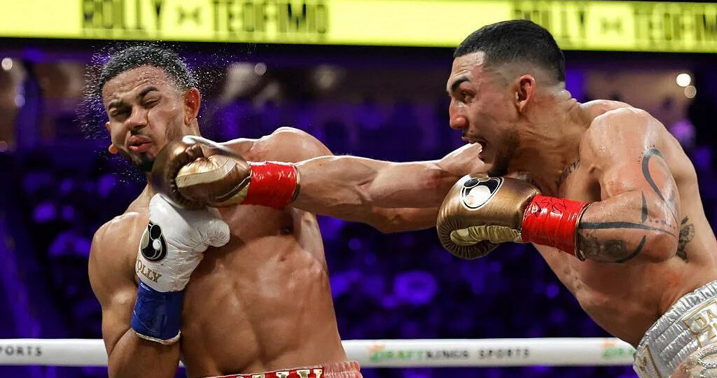 Lopez beats Romero but then snubs Catterall fight