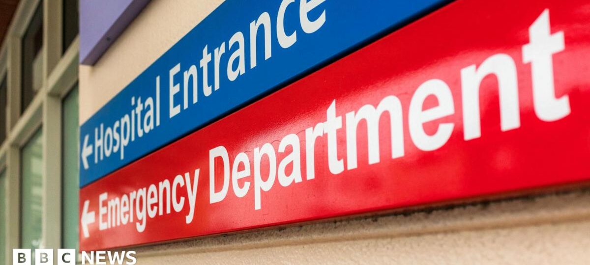 Leading doctor rebukes NHS chiefs over transplants
