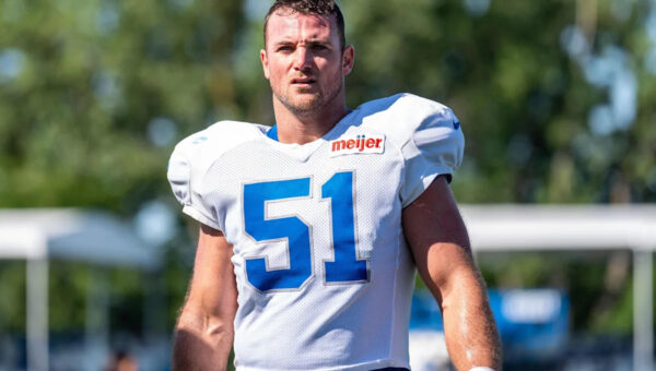 Lions begin roster cuts with veteran LB, young TE