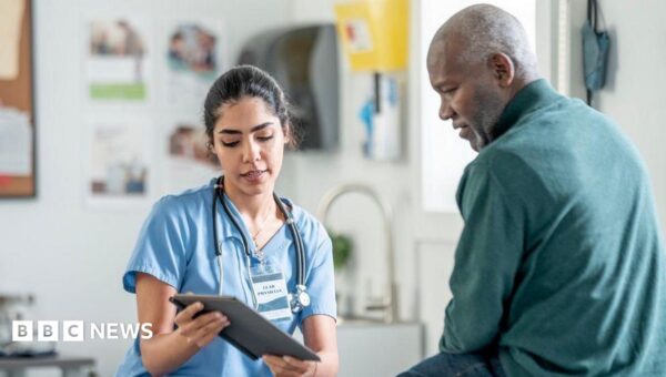 Walk-in mental health centres to open in banks and libraries across England