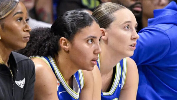 Azzi Fudd’s ‘disgusted’ courtside reaction to girlfriend Paige Bueckers has fans buzzing