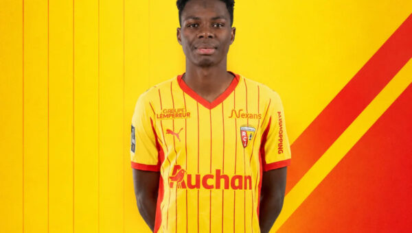 Official | Brentford sign Mamadou Sangaré from Lens in club-record €48m deal