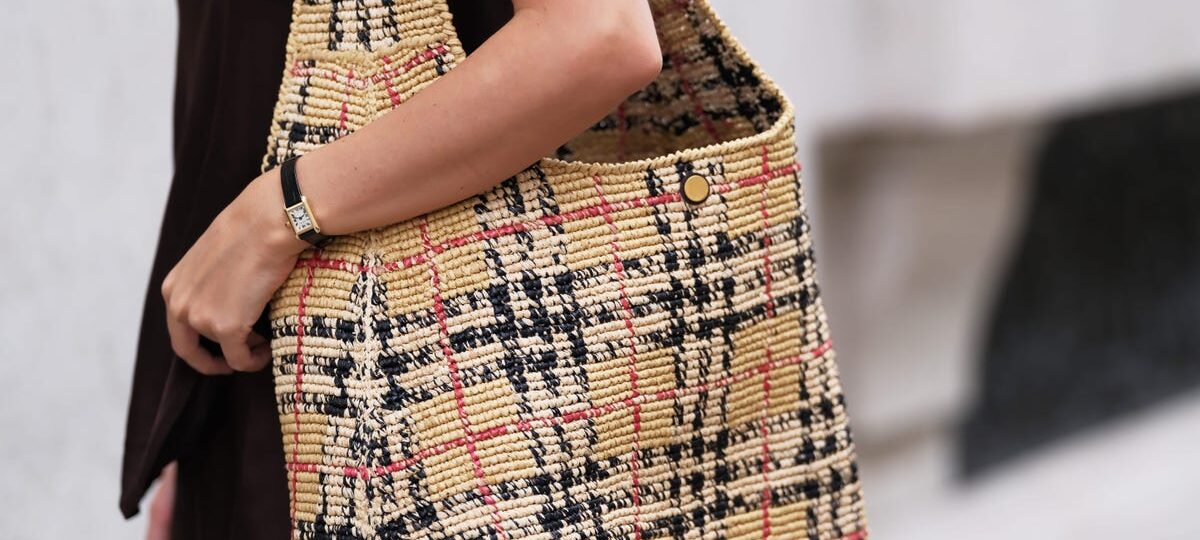 Cool girls are carrying giant, slouchy bags for fall. These are some of the best options.