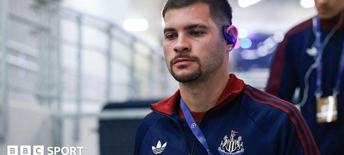 Arsenal in talks to sign Newcastle's Guimaraes