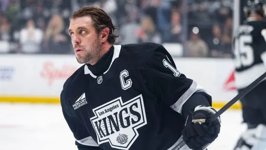 Anze Kopitar to have number retired, statue built by Kings