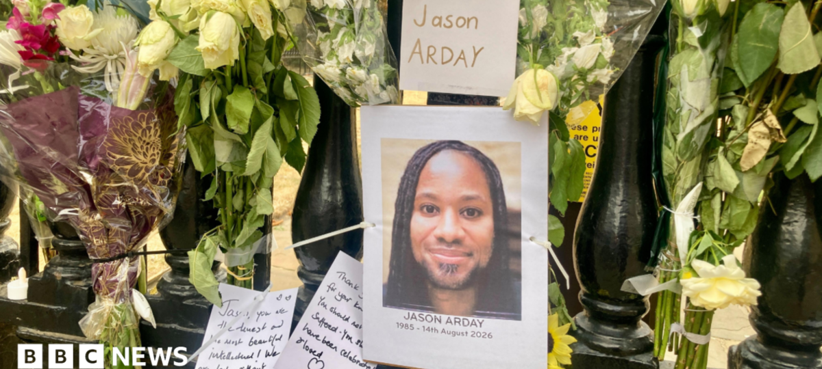 Hundreds attend emotional Cambridge vigil for Jason Arday
