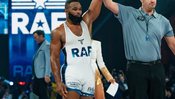 Tyron Woodley confident he’ll beat Khamzat Chimaev ‘like a drum’ in RAF