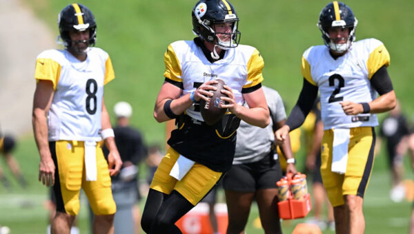 Charlie Batch on why the Steelers may keep four QBs on 53-man roster