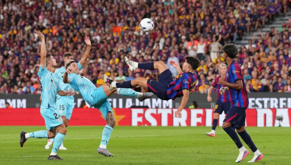 Flick’s tactical tweaks pay off as Barcelona match defensive record not seen since 2023
