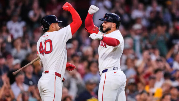 Abreu homers again, Gray gets 14th victory as Red Sox beat White Sox 4-0 for 7th straight win