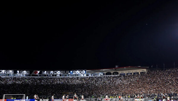 Vasco and Vitória named for Copa do Brasil showdown