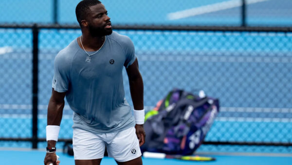 Learner Tien jokes to Francis Tiafoe, ‘Your wrist is not injured, bro’
