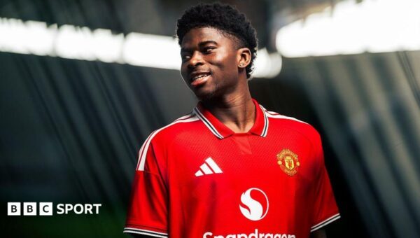 Baleba completes £70m Man Utd move from Brighton