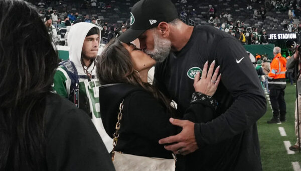 Falcons’ defensive coordinator back at camp following wife’s death