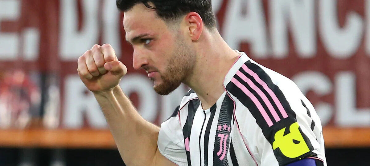 Brought down by a fan, Juve captain could miss the restart