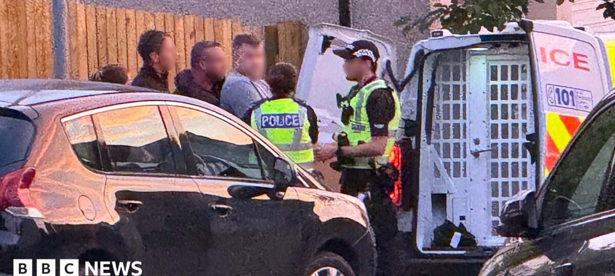 Major gangland figure Steven Daniel arrested in organised crime raid