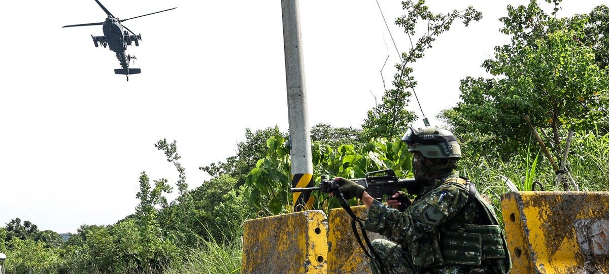 An Apache and Black Hawk drill in Taiwan shows how Ukraine’s drones are changing helicopter warfare
