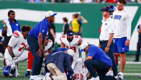 Tyrone Tracy injury: Giants’ RB leaves game against Jets