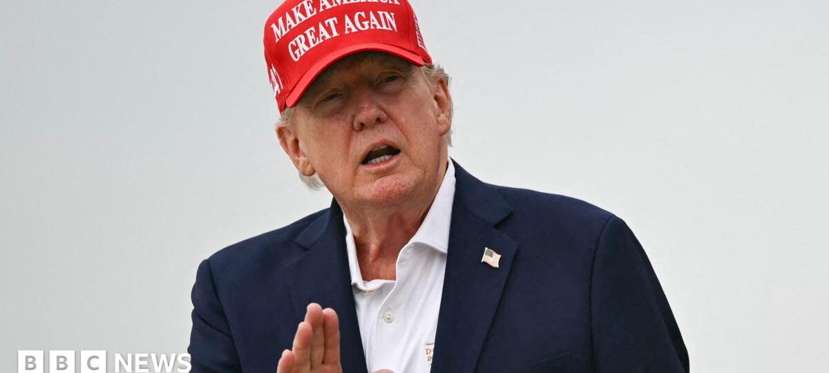 Trump threatens to bomb Oman if it 'gets in the way' over Iran issue
