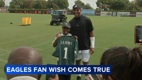 Generous 12-year-old has wish fulfilled by Eagles after helping homeless