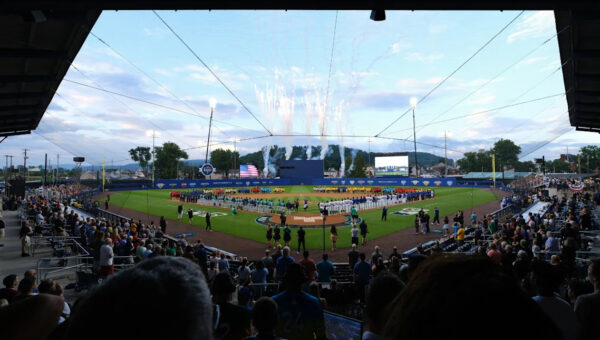 ESPN to return to ‘Sunday Night Baseball’ for Little League Classic, adds alumni-cast