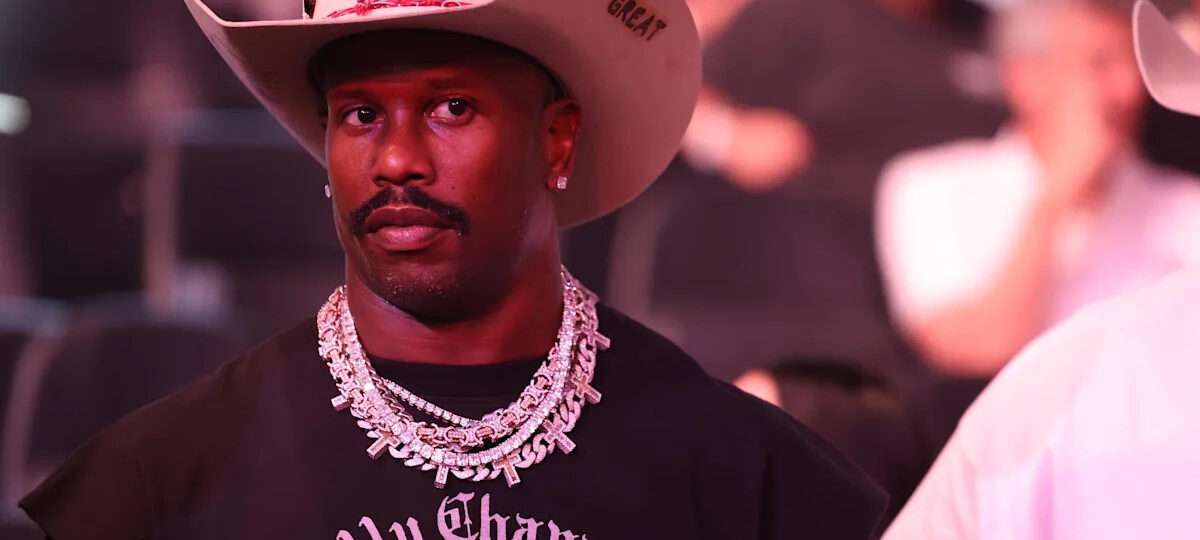 The Cowboys signing Von Miller is desperate, but also smart