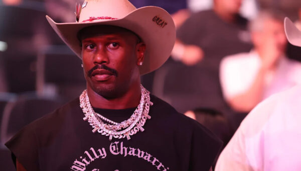 The Cowboys signing Von Miller is desperate, but also smart