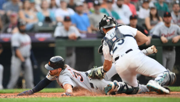 Tigers open post-deadline stretch with 8-0 win in Seattle