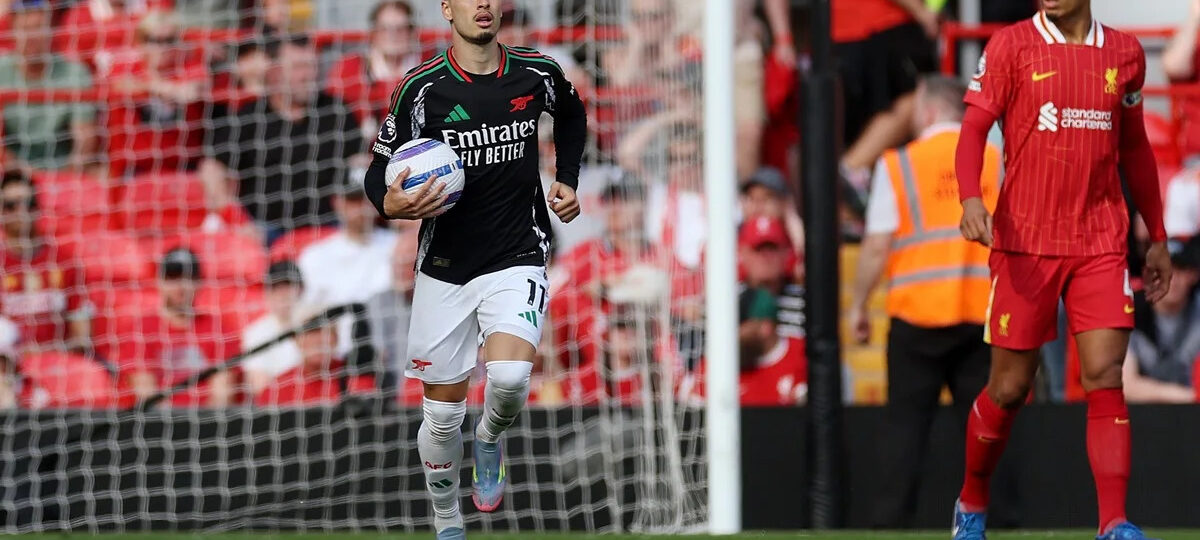 Arsenal gets tempting approach for one of the players they want to sell