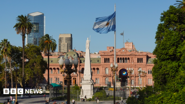 UK diplomats no longer get hardship bonus for being posted to Buenos Aires