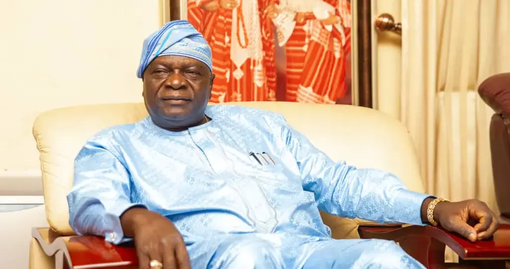 Osun: Adeleke never bought me a car – Ex-Governor, Oyinlola
