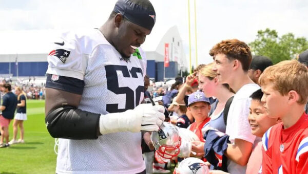 Patriots Tackle Takes Control Of Crucial Roster Battle