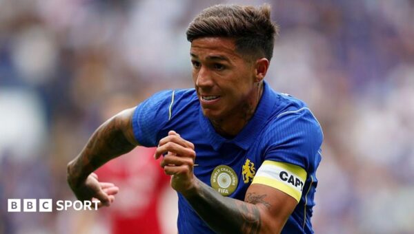 Man City to make offer for £120m-rated Fernandez