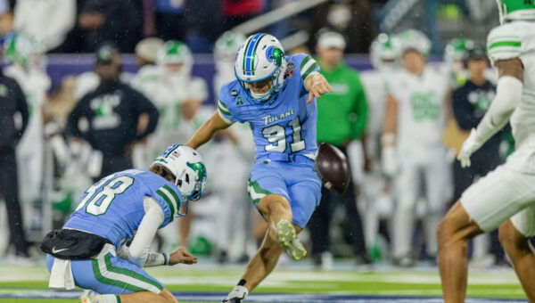 Florida football transfer kicker on preseason Groza Award watch list