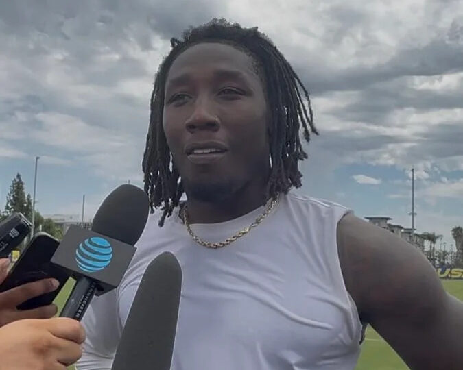 What a difference a year makes. Dallas Cowboys hold their own in practice vs. Rams