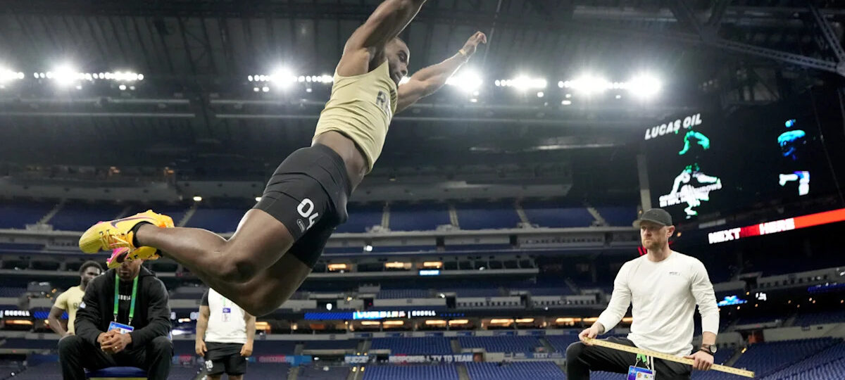 NFL running back rejoins team just days after being cut