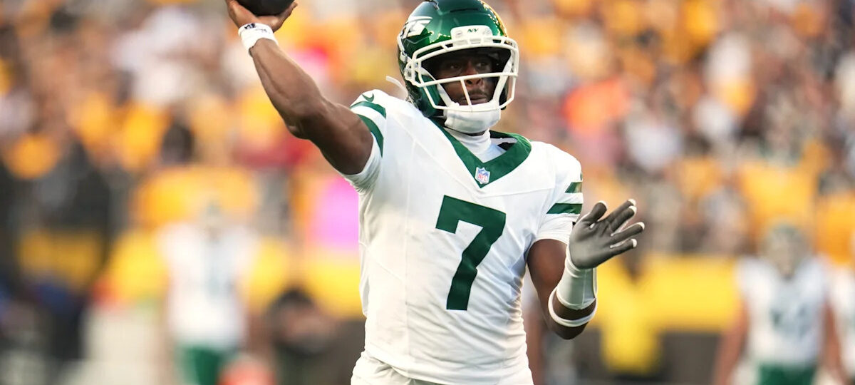 Jets QB Geno Smith gets first preseason action, looks good in lone drive that ends with TD