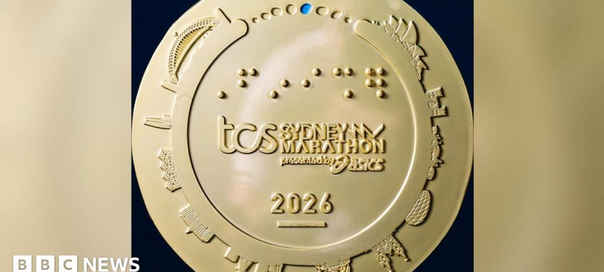 Sydney Marathon medal mistakenly depicts Munich stadium
