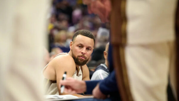 Stephen Curry Faces Major Warriors Contract Twist as NBA Insider Urges Superstar to Wait on $136.7M Extension