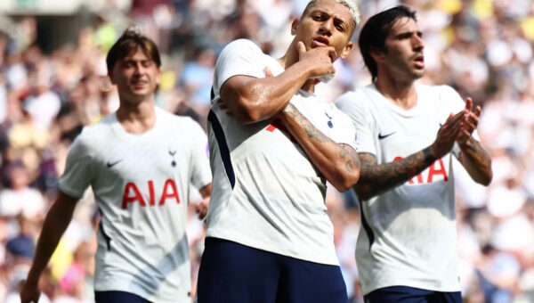 The Hoddle of Coffee: Tottenham Hotspur News and Links for Monday, August 17
