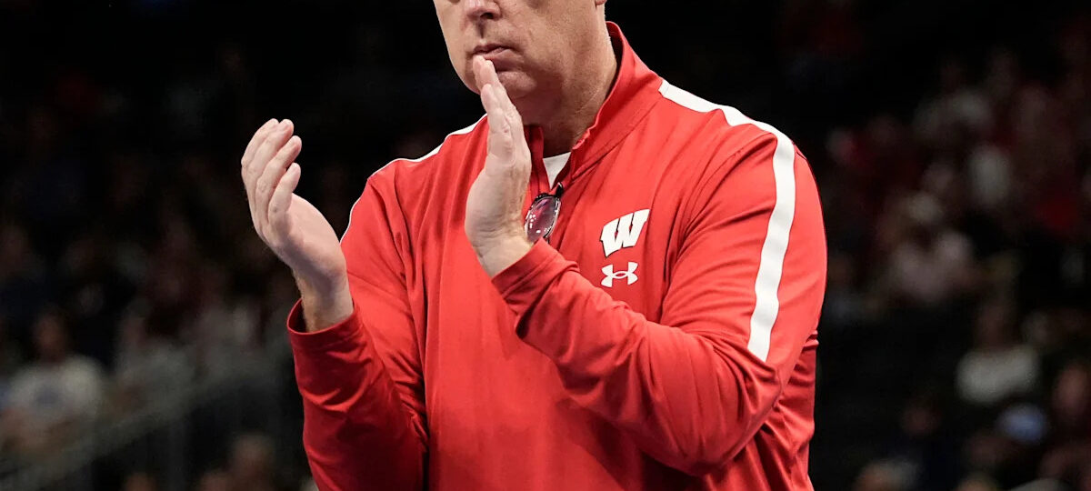 Wisconsin-Kentucky, Louisville-Texas A&M live updates at AVCA First Serve