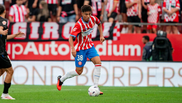 Holmes Junior, fourth youngest debutant in the history of Girona FC