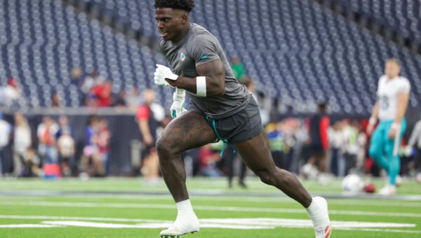 Tyreek Hill wants to help a team win Super Bowl, says agent Drew Rosenhaus
