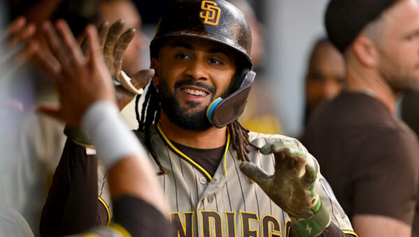 Padres' Fernando Tatis Jr. robs grand slam from Mets' Francisco Lindor