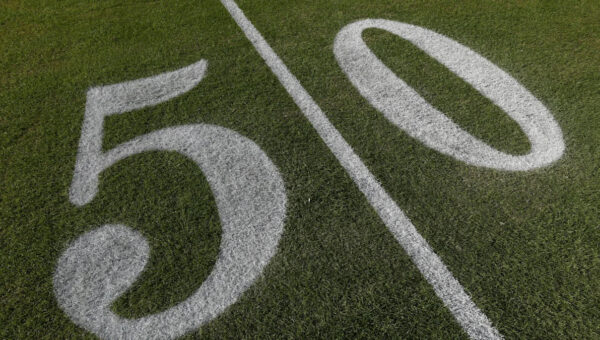 On grass vs. turf, NFL clings to the injury-rate statistics