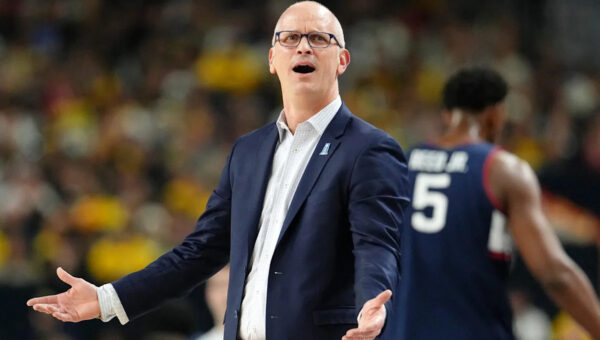 UConn's Dan Hurley blasts late signings after court ruling