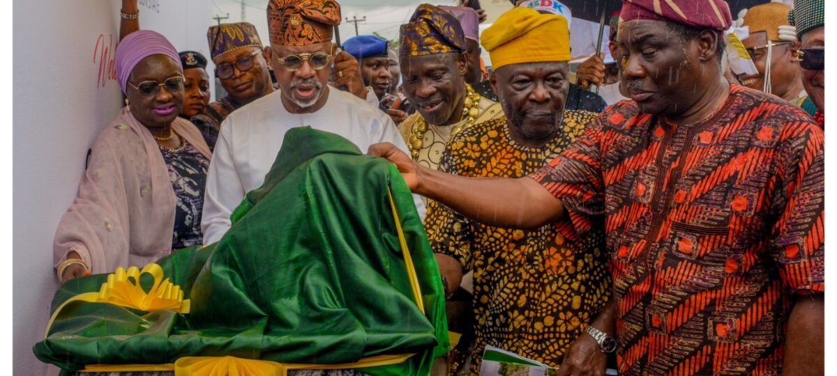 Abiodun commissions Adesan Road in Mowe, announces arrest of four more kidnappers of Ogun students